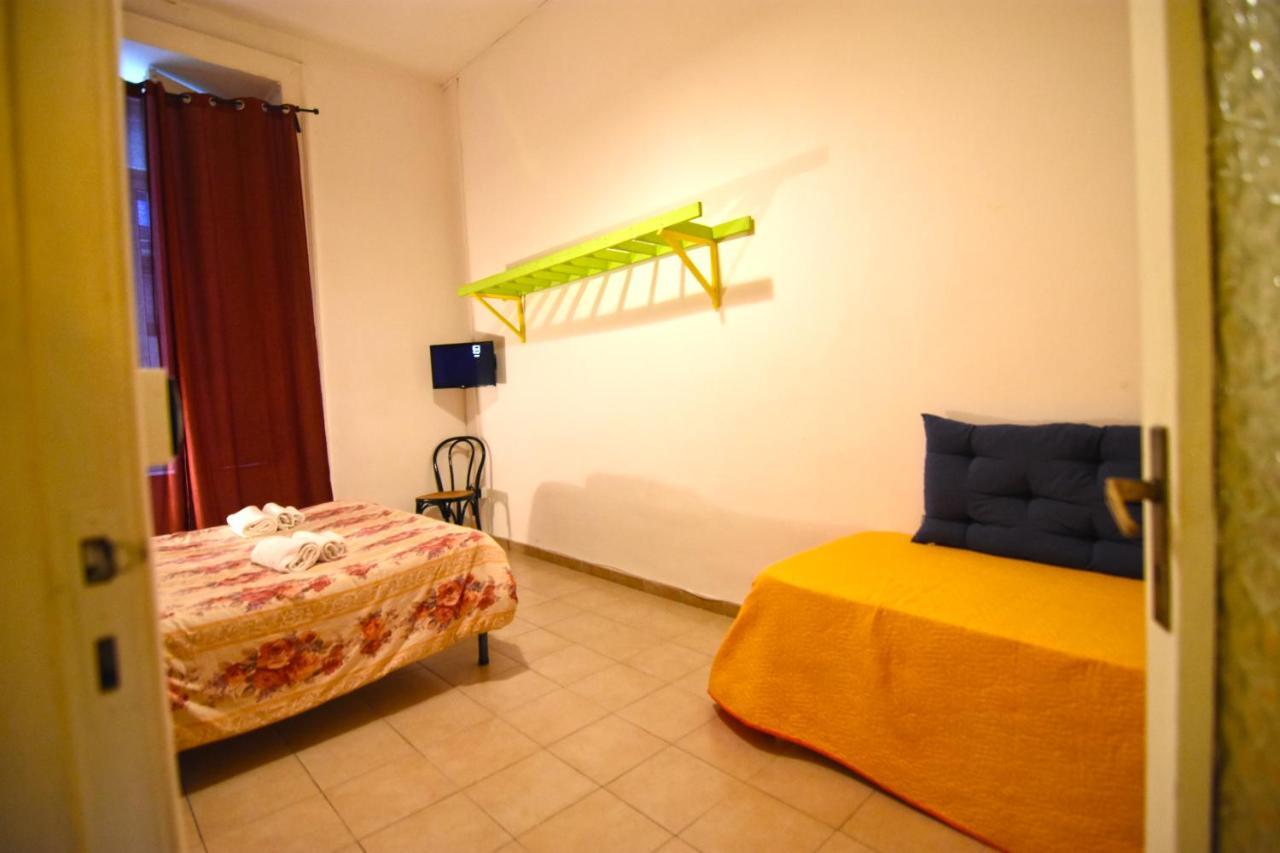 Iside Apartment Napels Buitenkant foto